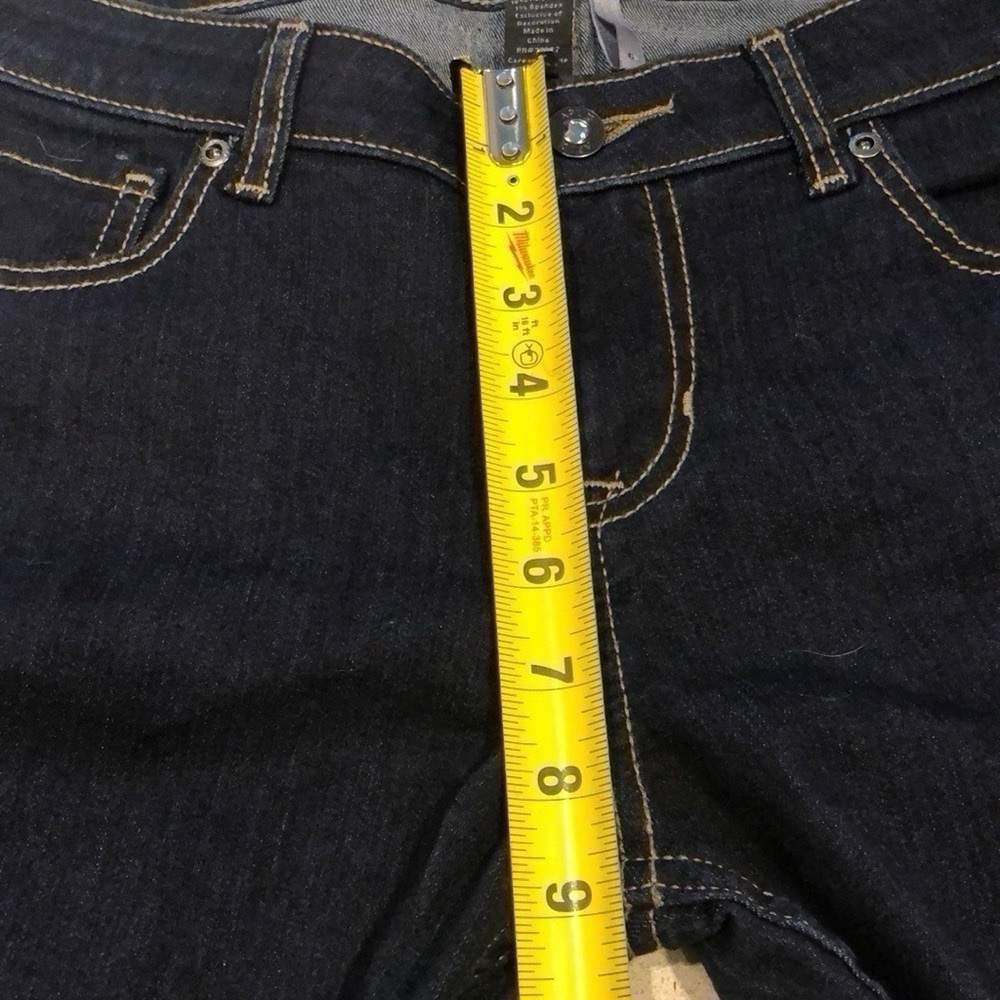 APT. 9 CAPRI DARK WASH DENIM BLUE JEANS SIZE 6 - Picture 10 of 11